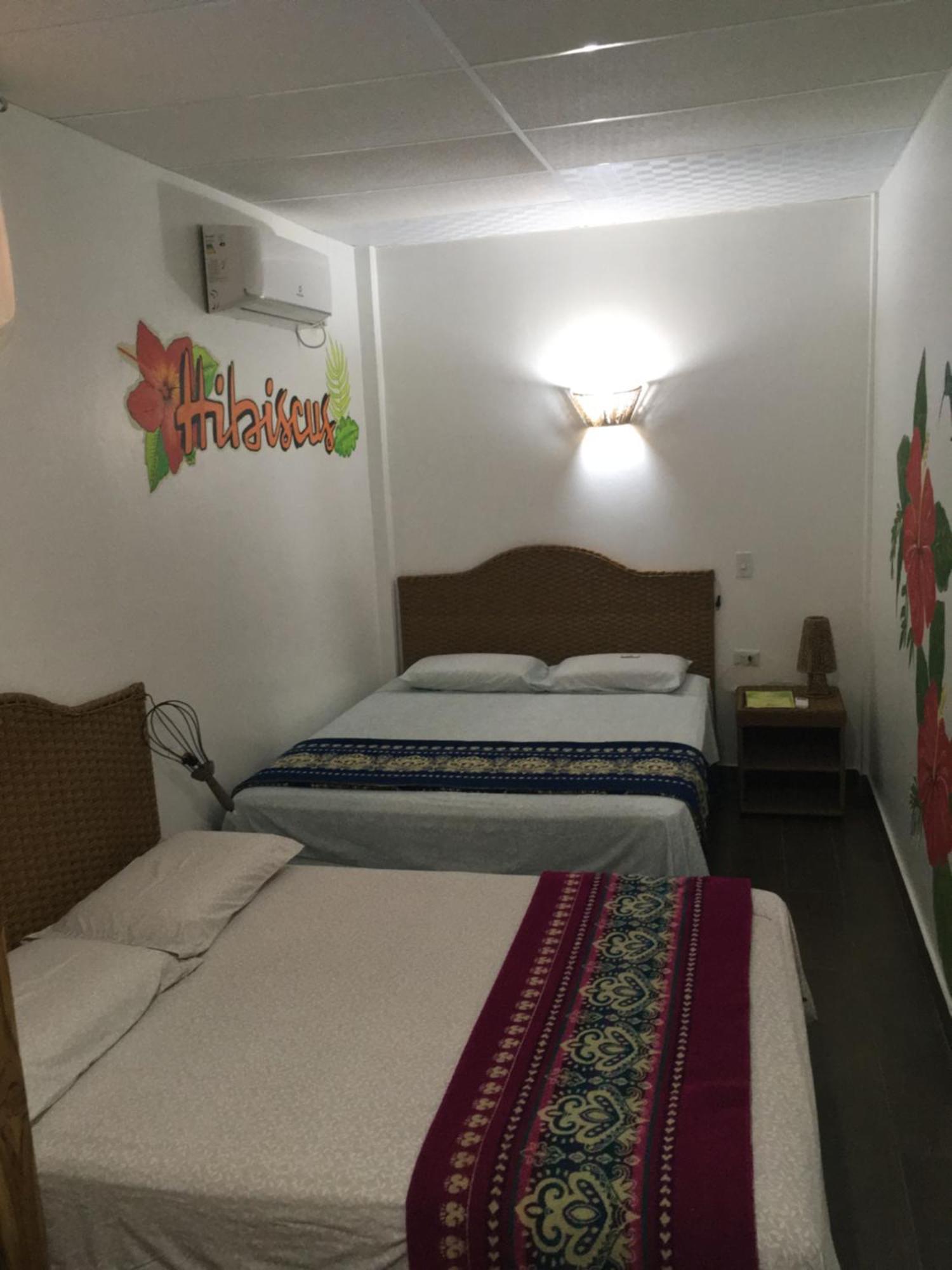 Casita Madame Hotel Puerto López Eksteriør billede